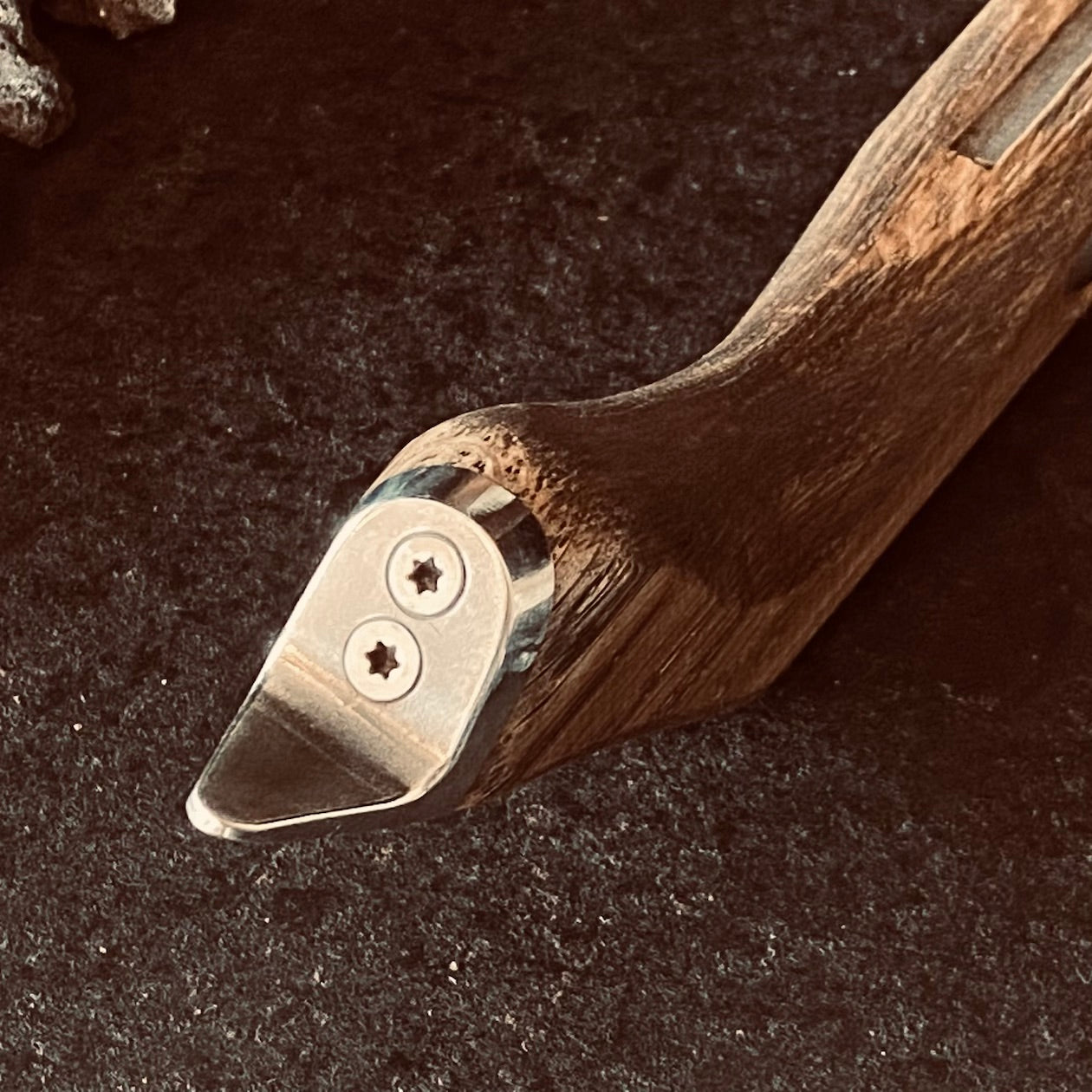 Straight Knife