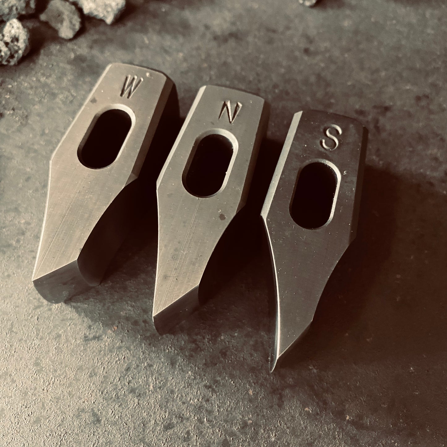 Falzhammer normal/regulär